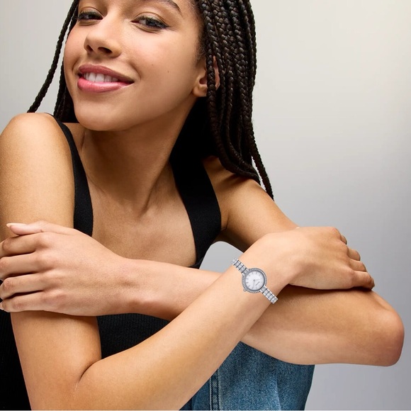 Bulova 96l209 Crystal Ladies Quartz Watch - Picture 5 of 7